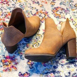 Size 11 split side ankle boot from "Call It Spring"